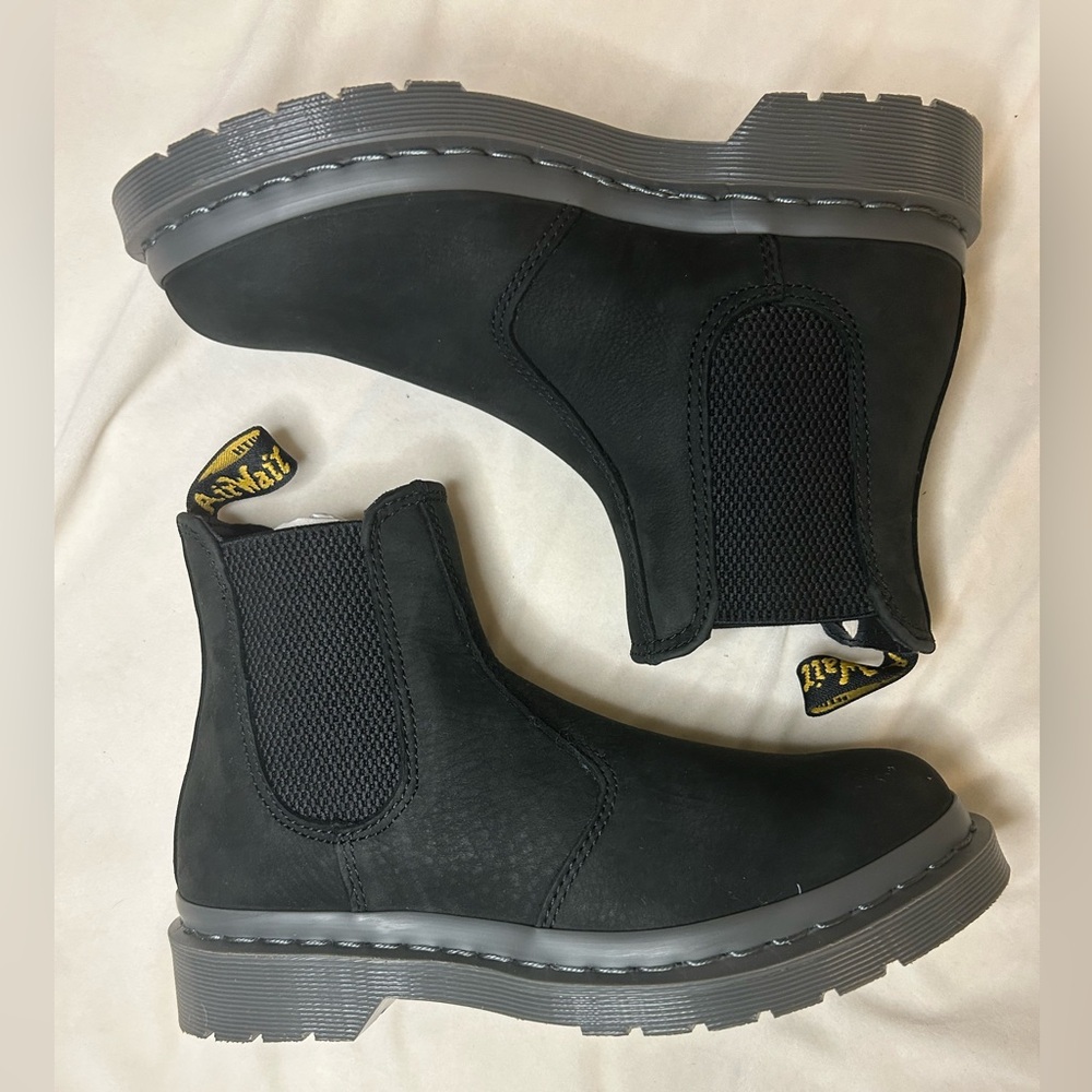 DR. MARTENS MONO MILLED NUBUCK LEATHER CHELSEA BOOTS